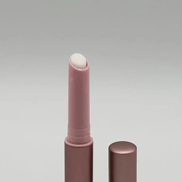 MAC Cosmetics Petal Power Prep + Prime Lip Base Primer - Picture 3 of 3